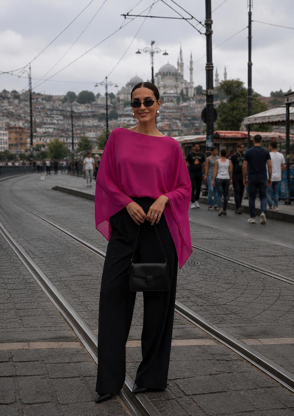 Etoile Drapeli Tesettüre Uyumlu Akışkan Viskon Premium Dokulu Kayık Yaka Şık Bluz\Panço\Pelerin